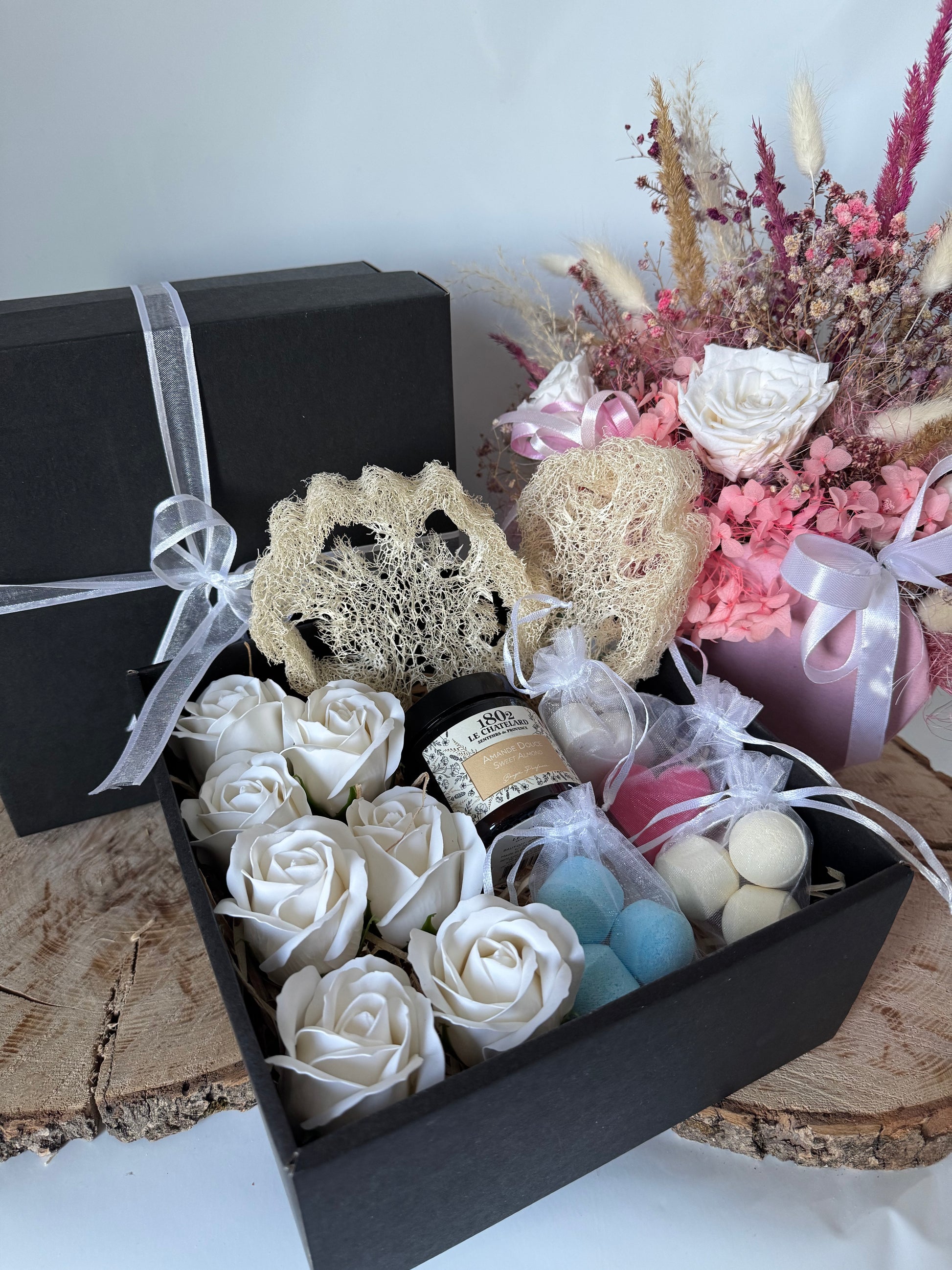 Geschenkbox – Hochzeitsgeschenk mit Rosen